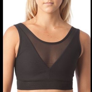 90 Degree By Reflex Missy V-Mesh Front Sports Bra. New without tags NWOT